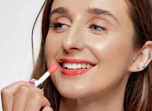 How To Match Your Clarins Lip Oil To Your Mood