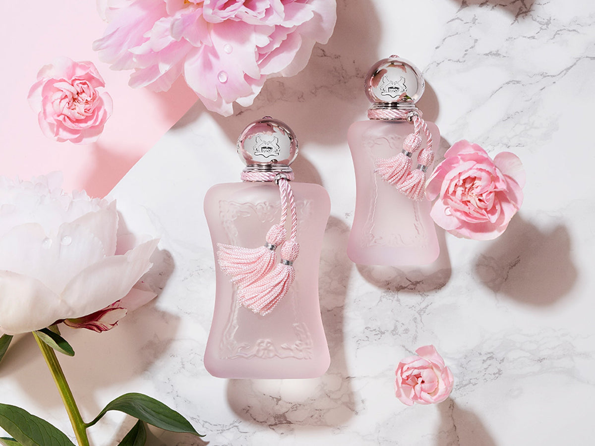 Delina perfume bottle shot
