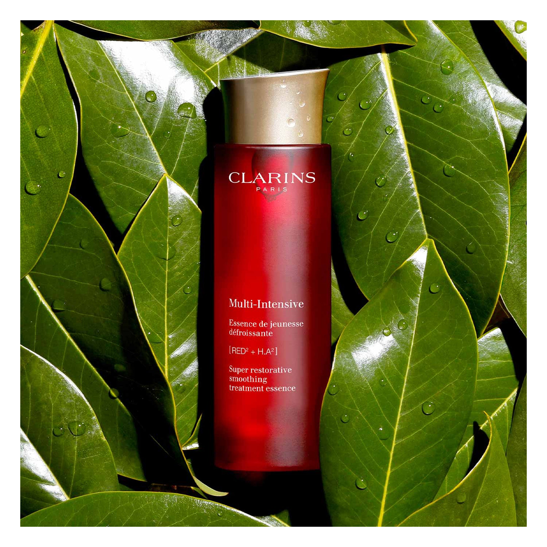 Clarins Super Restorative Smoothing Treatment Essence