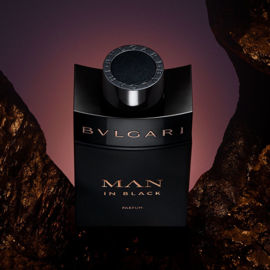 BVLGARI Man In Black Parfum Refill