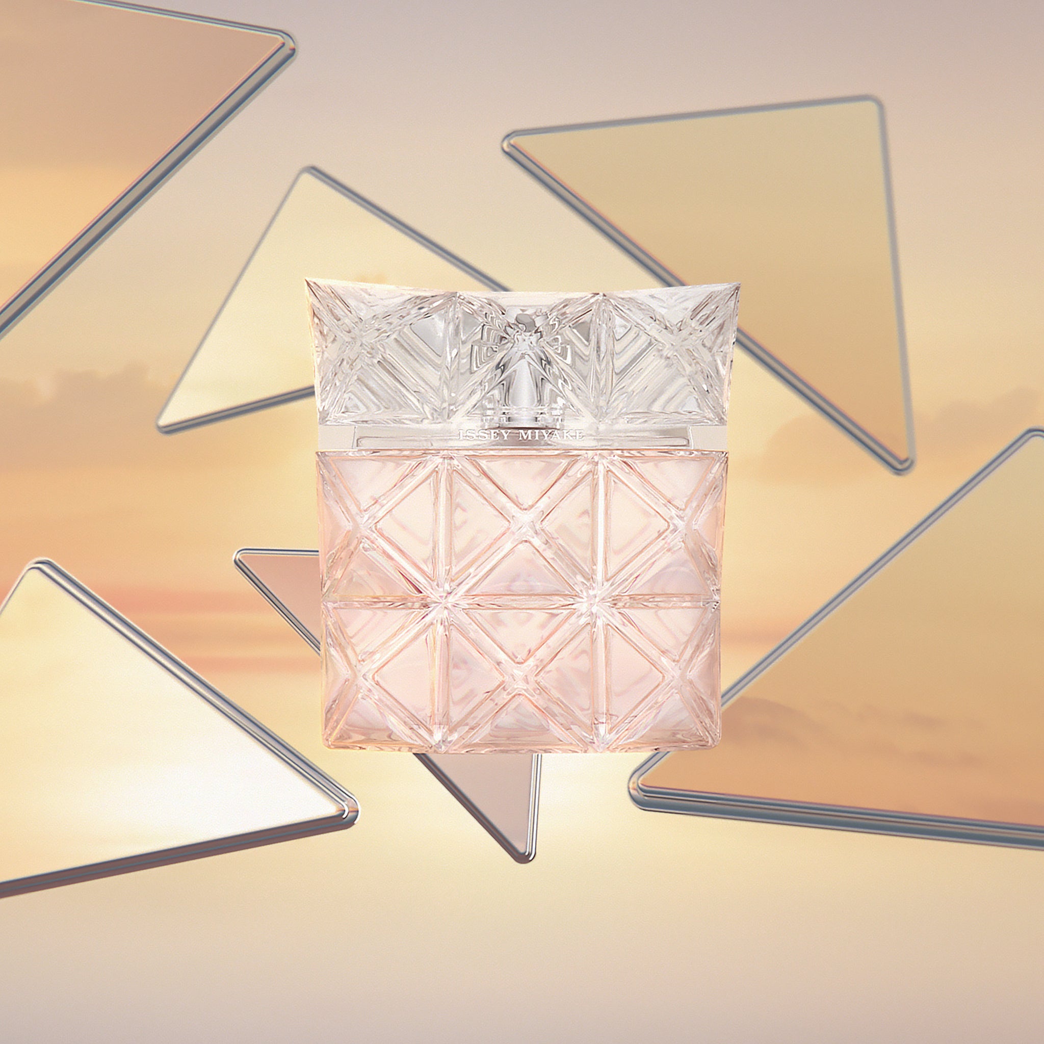 Issey Miyake Lumiere d'Issey Eau de Parfum – Escentual