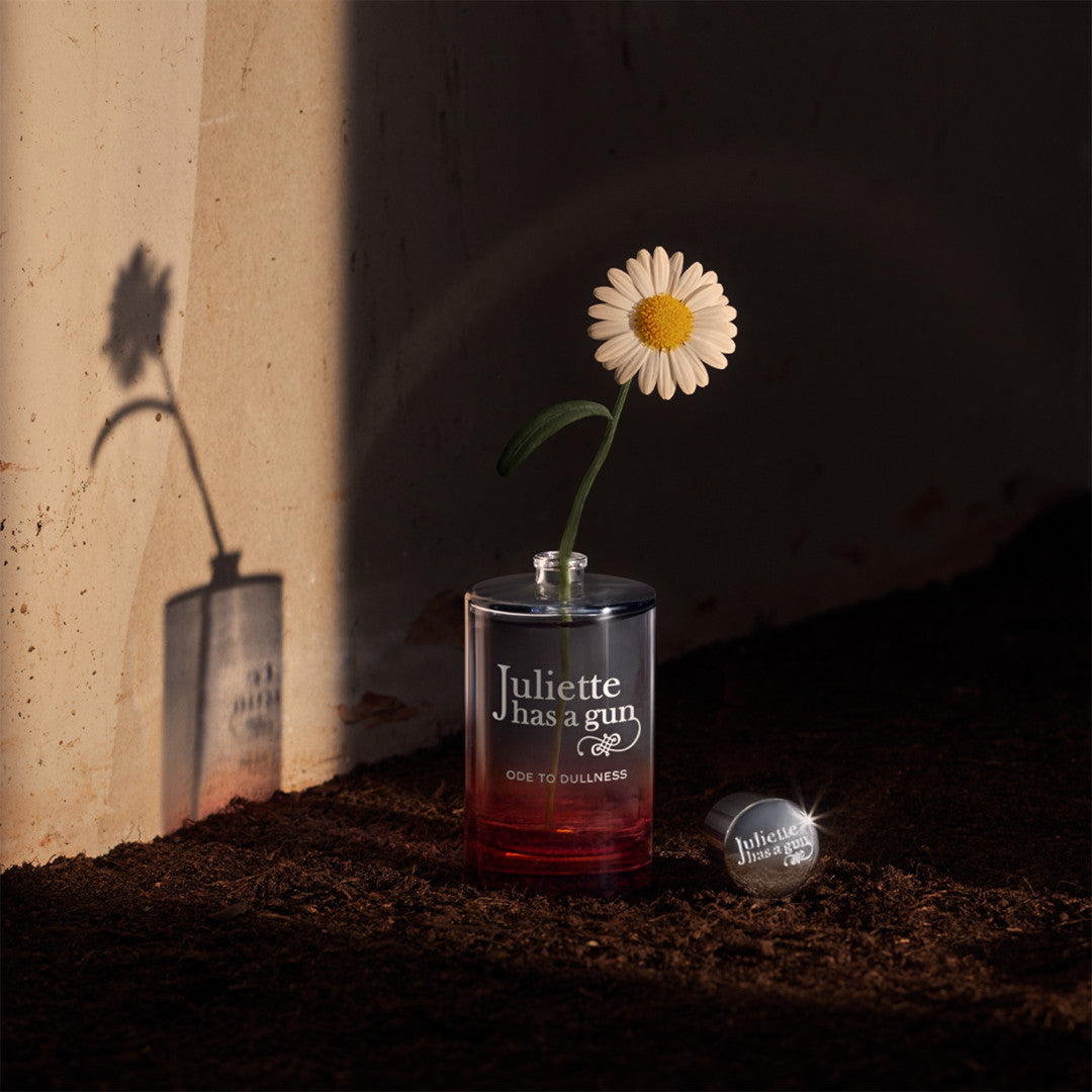 Juliette Has a Gun Ode to Dullness Eau de Parfum Spray