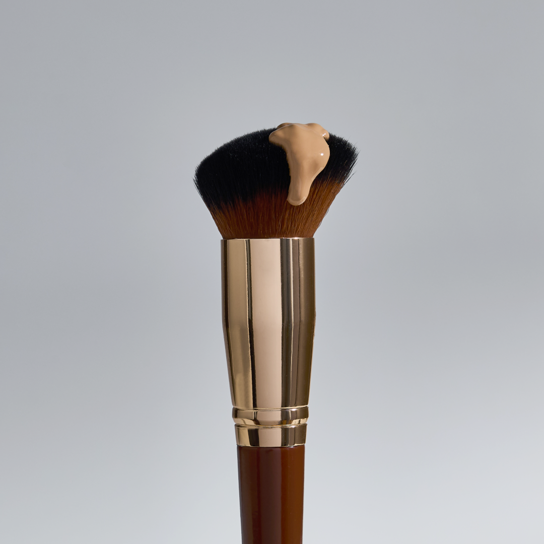 Spectrum Pantherine B27 Angled Buffing Foundation Brush