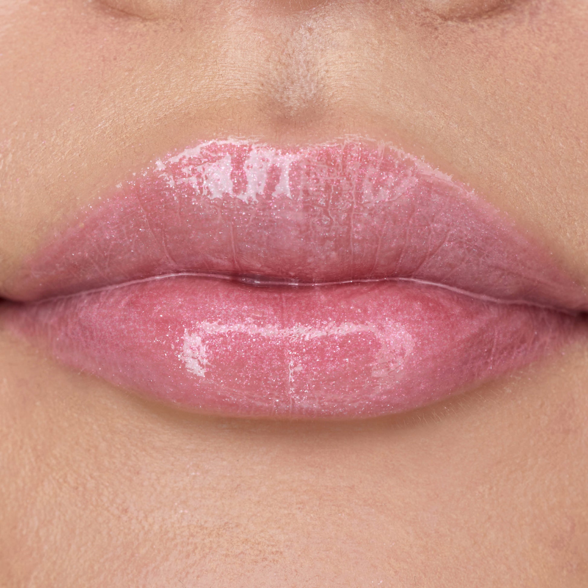 Yves Saint Laurent Loveshine Plumping Lip Oil Gloss